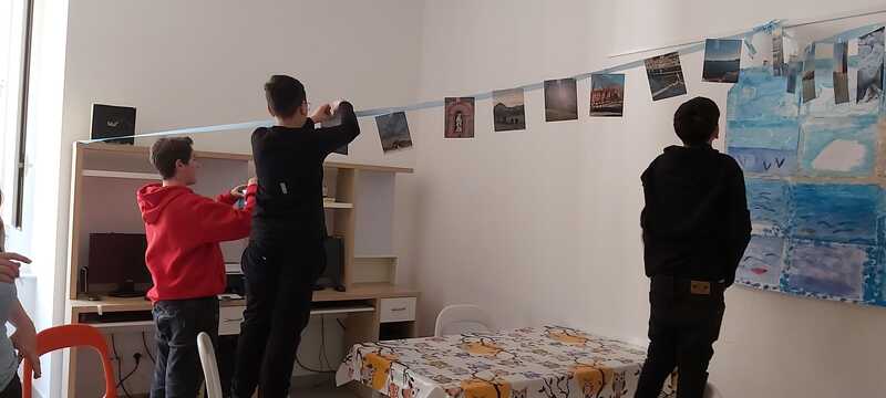 <h1>Esposizione foto in sede</h1>
Orgogliosi del lavoro fatto