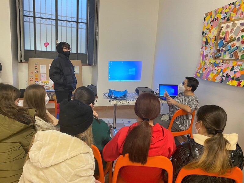 <h1> Dalla conoscenza...</h1>